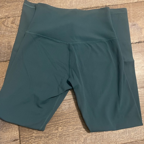 High Rise Leggings - Picture 2 of 2